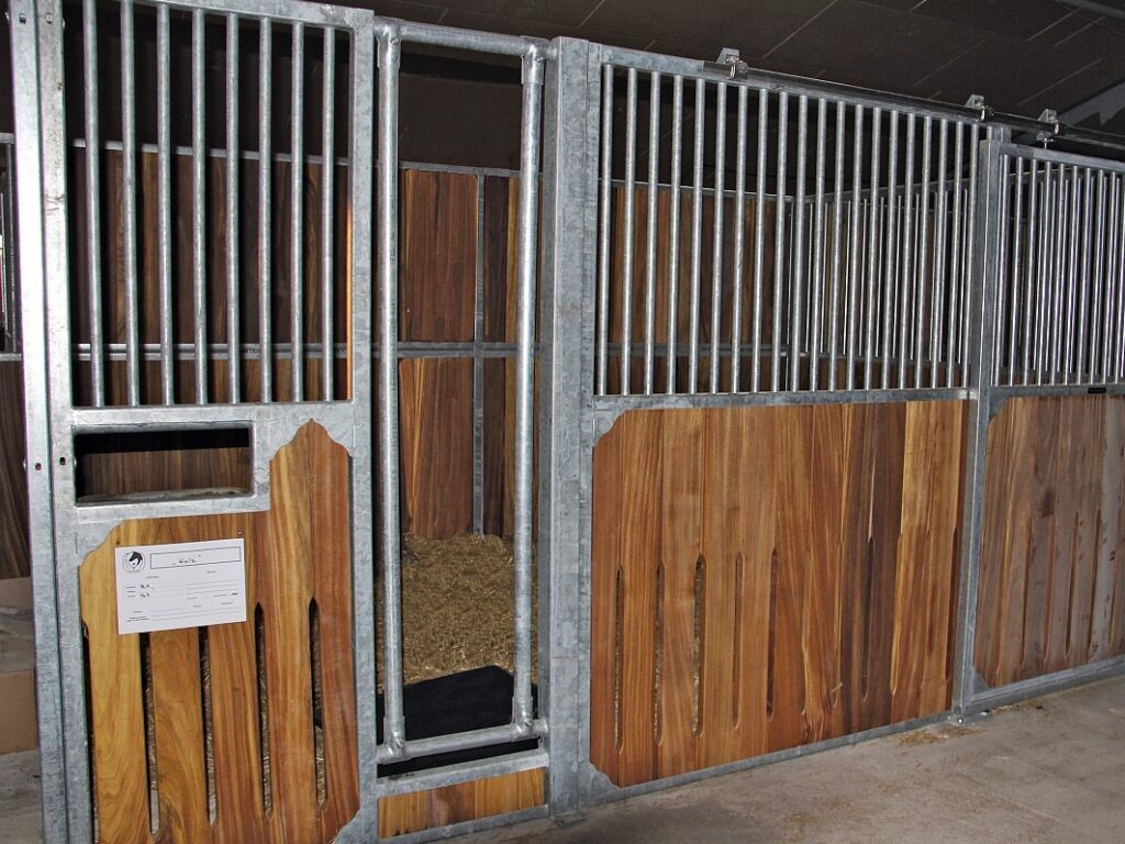 Voorwand Walina