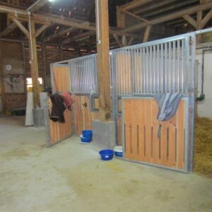 Voorwand Evando, Dounglashout H: 230 cm,B: tot 300 cm