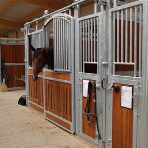 Voorwand Nando H 230/250 cm, B tot 400 cm Bongossi