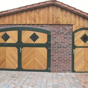 Porte d'écurie avec arceau, 240 L x 200/220 H cm