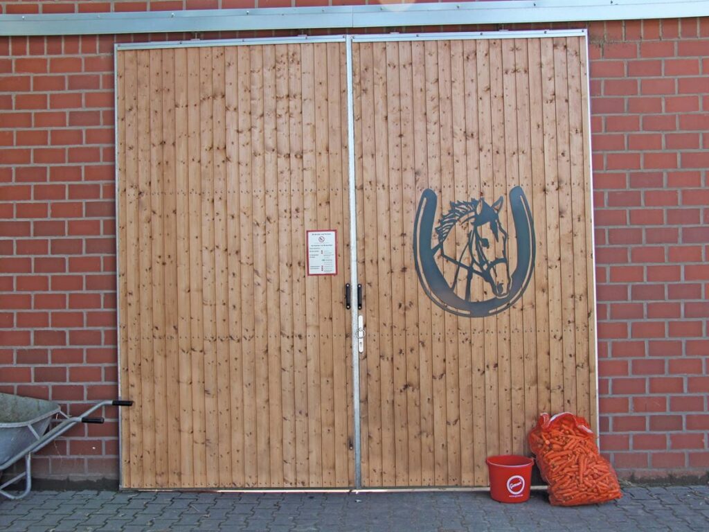 Stalschuifpoort twee vleugels