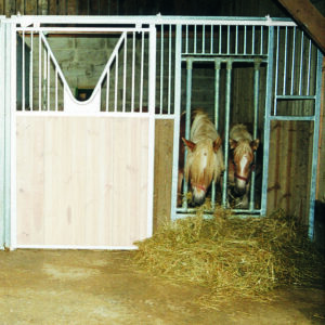 Voorwand met voerhek zonder draaideur