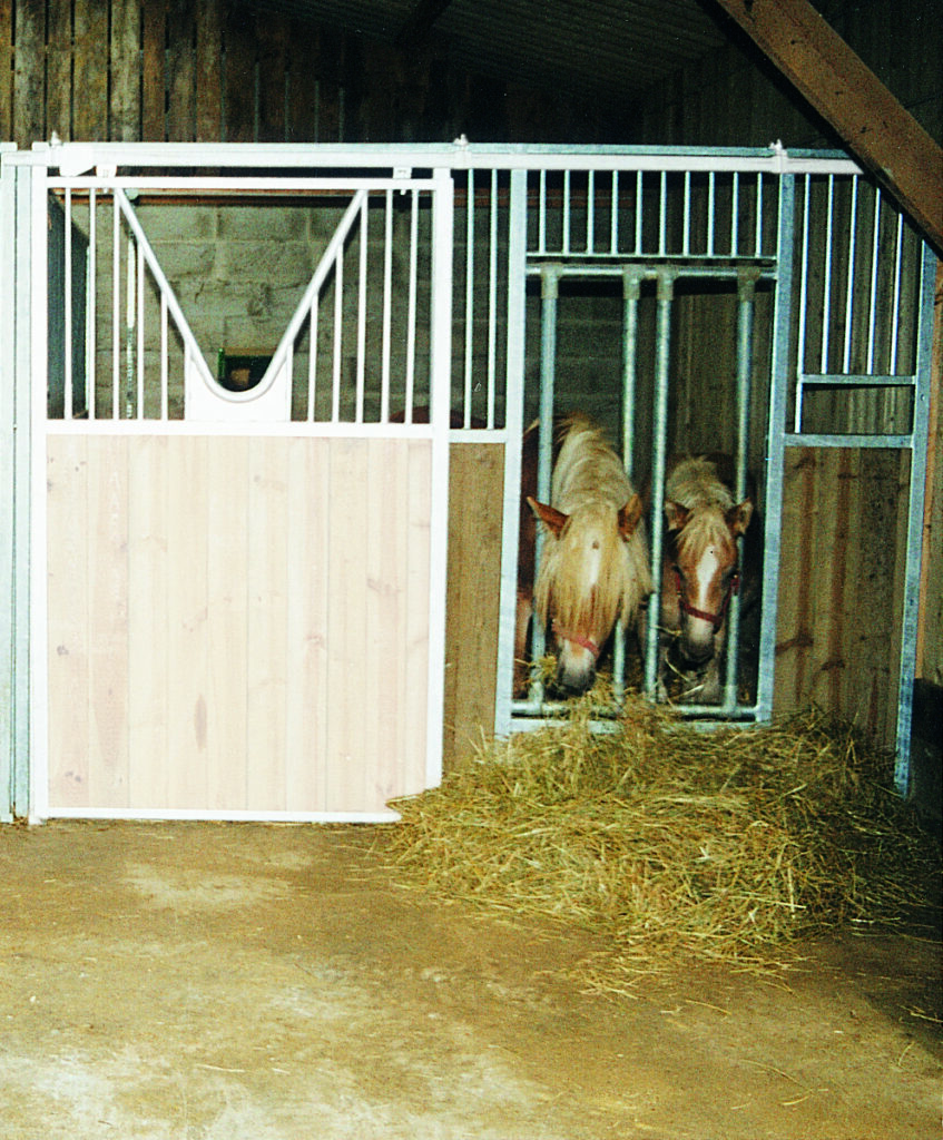 Voorwand met voerhek zonder draaideur