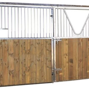 Opendraaiende voorwand 3,5 m met V vormige staldeur Grenen