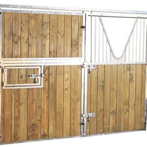 Opendraaiende voorwand 3,5 m volledig Grenen met V staldeur